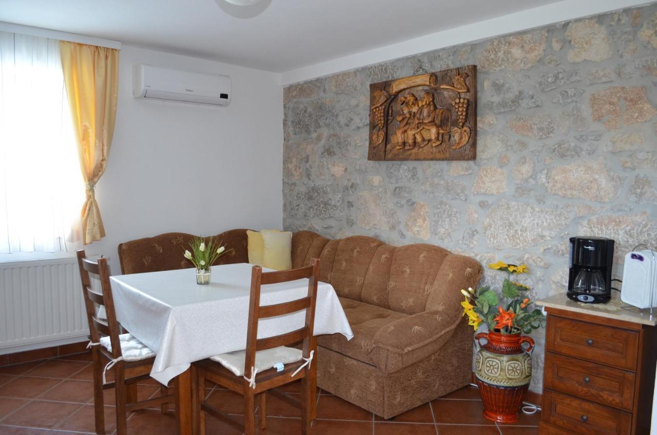 Villa Manuela Draga Bascanska Ngoại thất bức ảnh